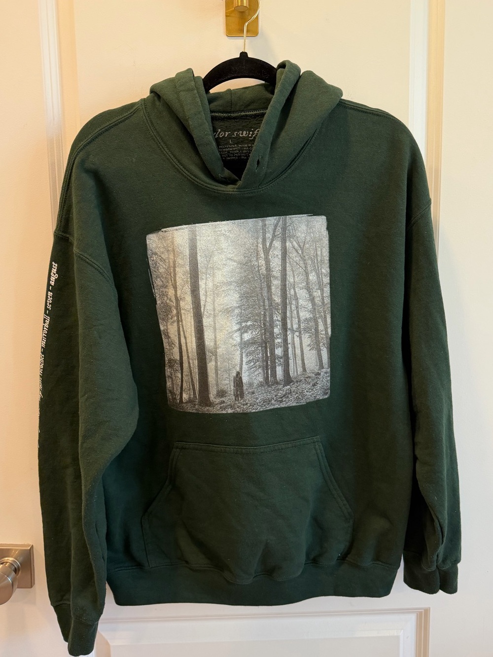 Taylor Swift Folklore In the Trees Green Hoodie Sweatshirt Size L